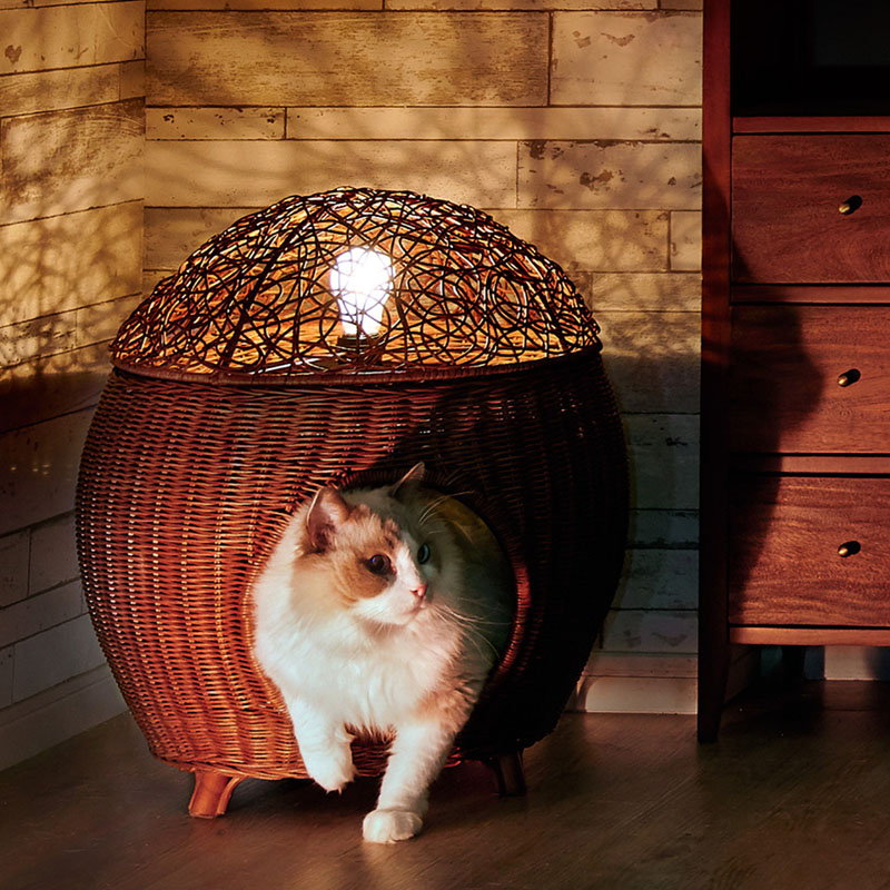 ラタンランプシェードハウス